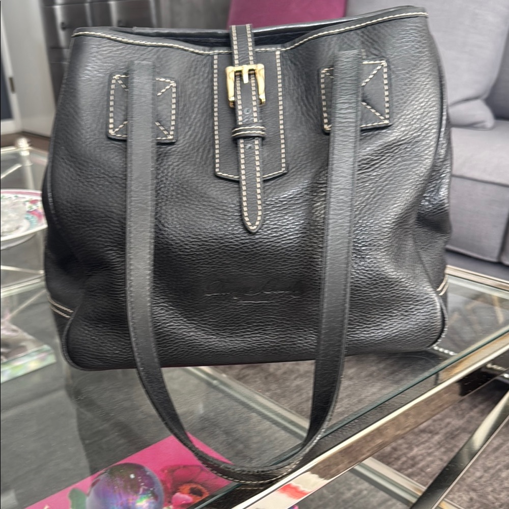 Black and Gold Structured Tote with Elegant Design